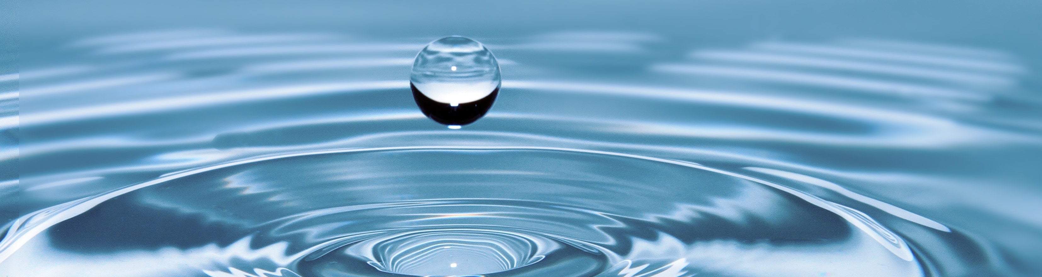 Why Water-Based Skincare Won’t Fight Wrinkles (and What Works Instead)