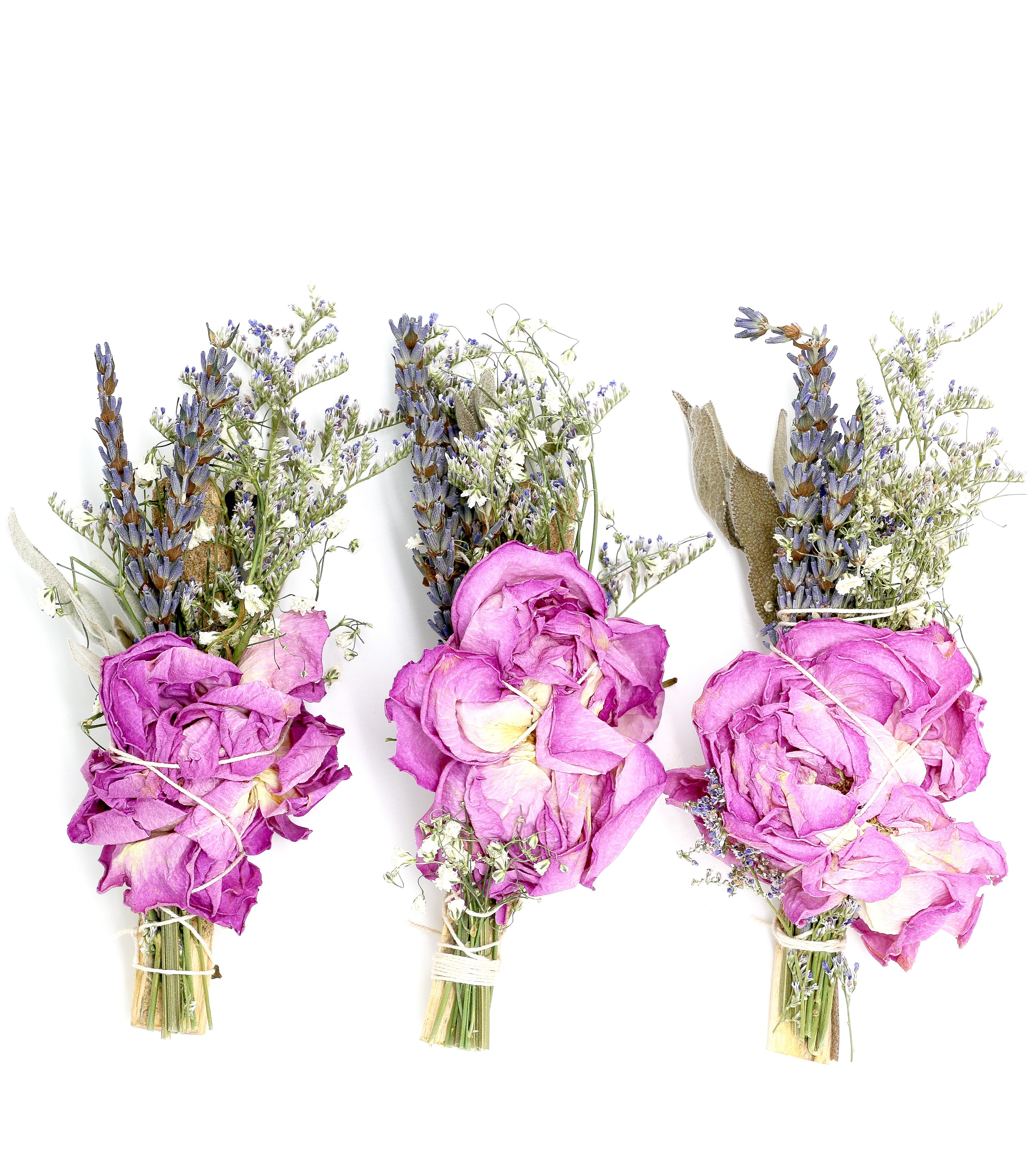 Sans Skincare Botanical Palo Santo Smudge Bundle set – floral palo santo sticks with roses and lavender for ritual cleansing and energy balance